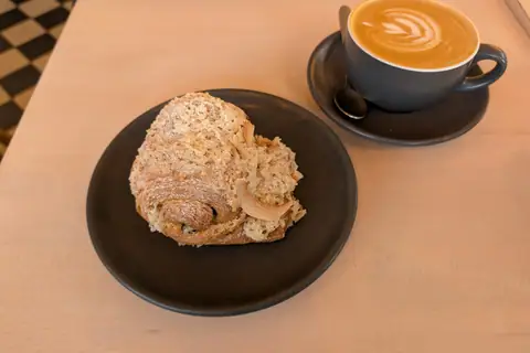 Loudon's Cafe & Bakery photo 4